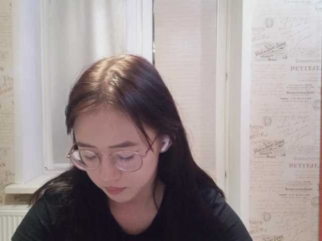 MyrleHenggeler live cam on BongaCams