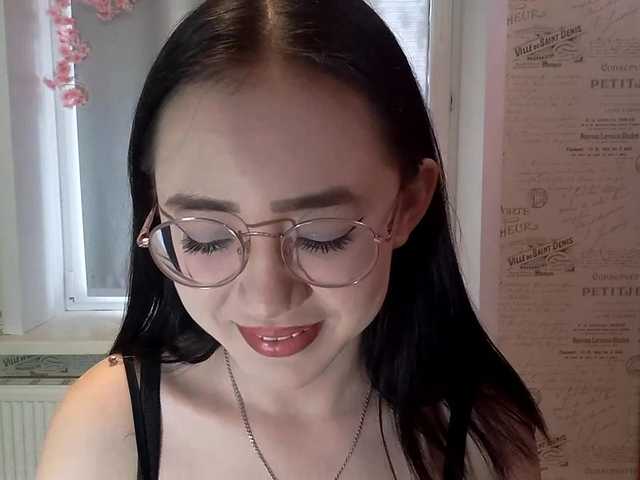 MyrleHenggeler live cam on BongaCams