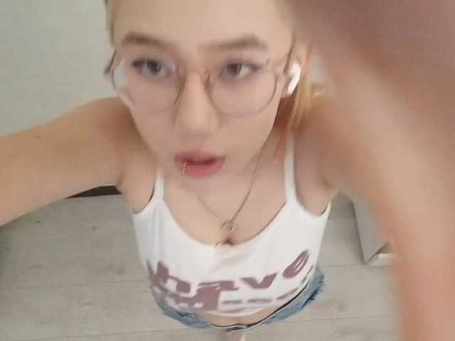MyrleHenggeler live cam on BongaCams