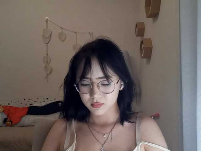 MyrleHenggeler live cam on BongaCams