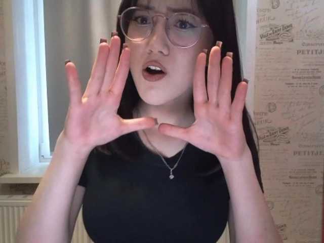 MyrleHenggeler live cam on BongaCams