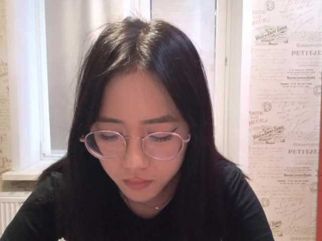 MyrleHenggeler live cam on BongaCams