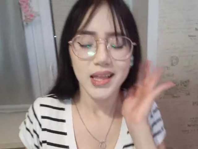 MyrleHenggeler live cam on BongaCams