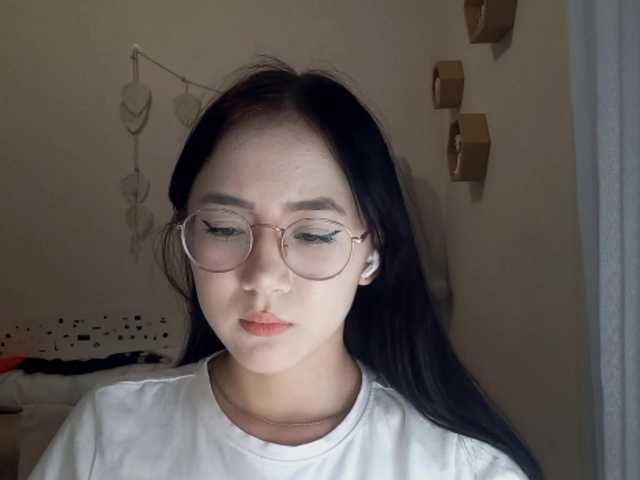 MyrleHenggeler live cam on BongaCams
