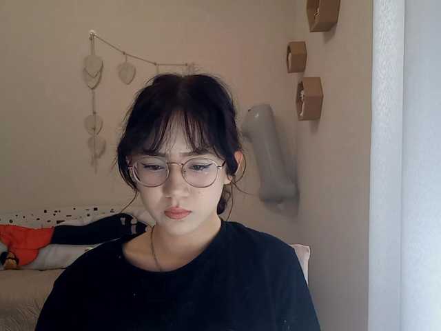 MyrleHenggeler live cam on BongaCams