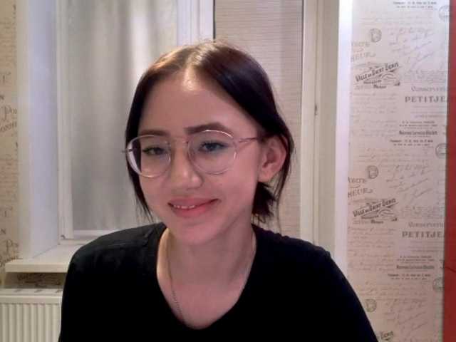 MyrleHenggeler live cam on BongaCams