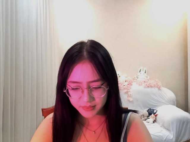 MyrleHenggeler live cam on BongaCams