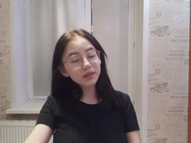 MyrleHenggeler live cam on BongaCams