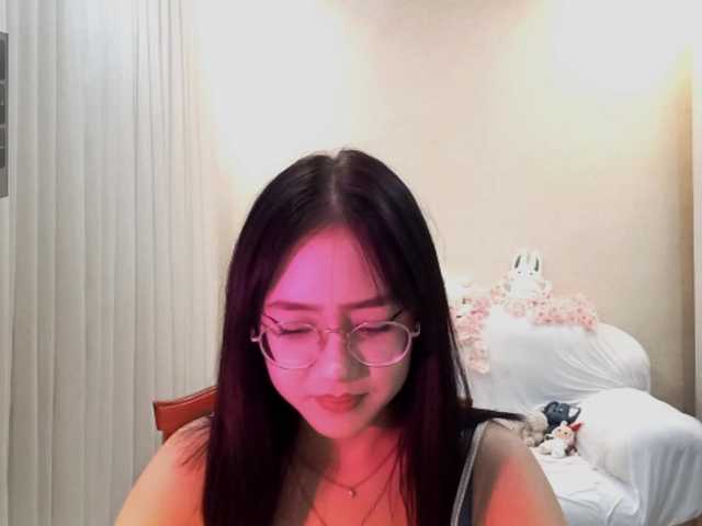MyrleHenggeler live cam on BongaCams