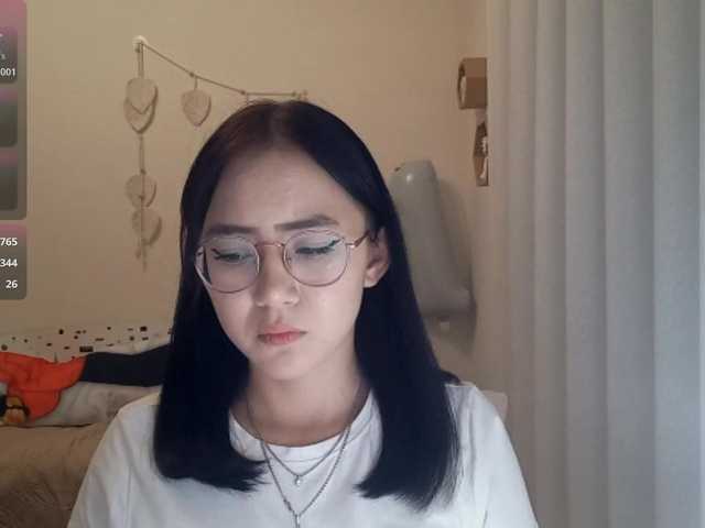 MyrleHenggeler live cam on BongaCams