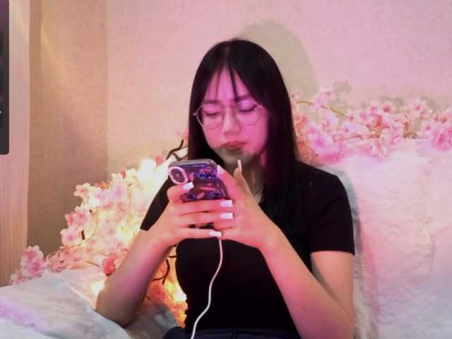 MyrleHenggeler live cam on BongaCams