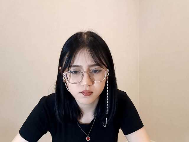 MyrleHenggeler's BongaCams show and profile