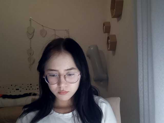 MyrleHenggeler live cam on BongaCams