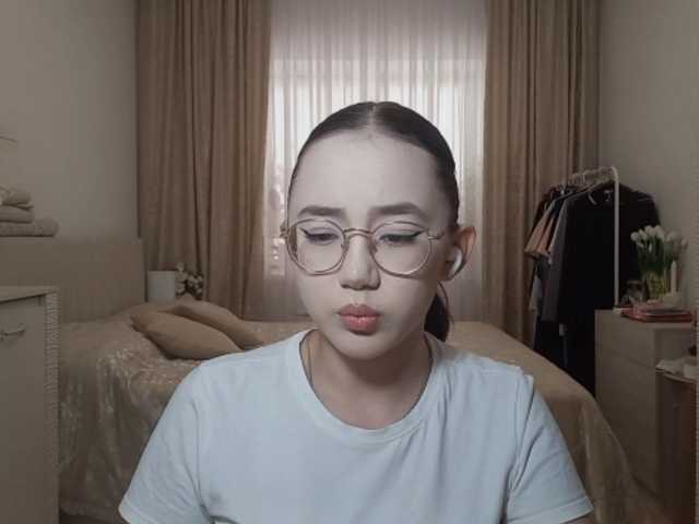 MyrleHenggeler live cam on BongaCams