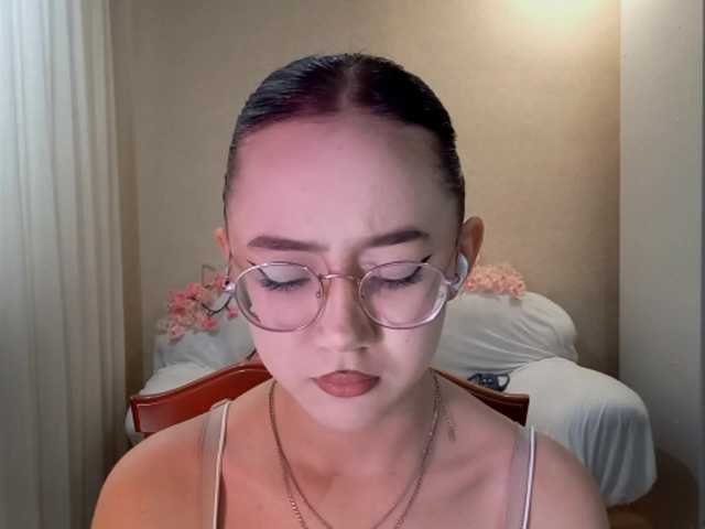 MyrleHenggeler live cam on BongaCams
