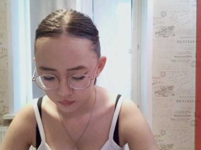 MyrleHenggeler live cam on BongaCams