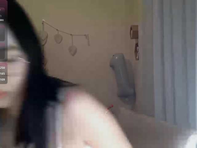 MyrleHenggeler live webcam show