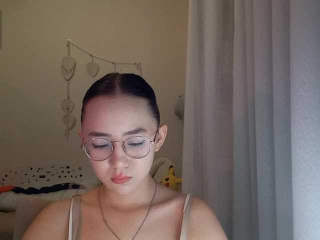 MyrleHenggeler live cam on BongaCams