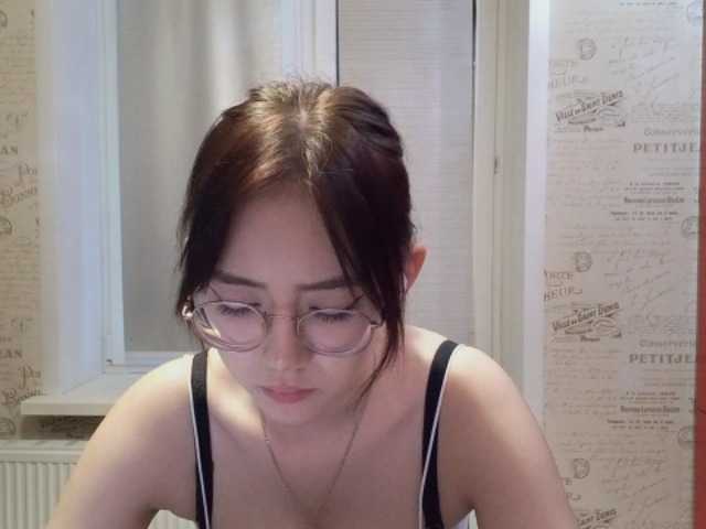 MyrleHenggeler live cam on BongaCams