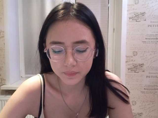 MyrleHenggeler live cam on BongaCams