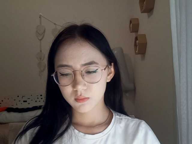 MyrleHenggeler live cam on BongaCams