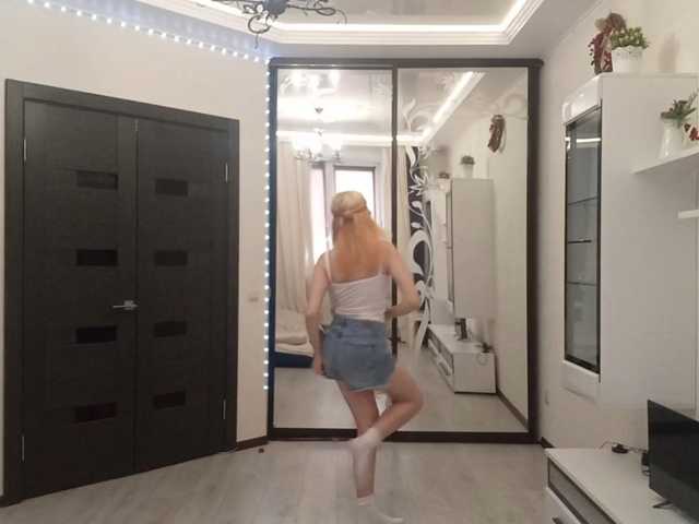MyrleHenggeler live cam on BongaCams