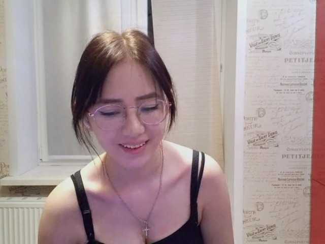 MyrleHenggeler live cam on BongaCams