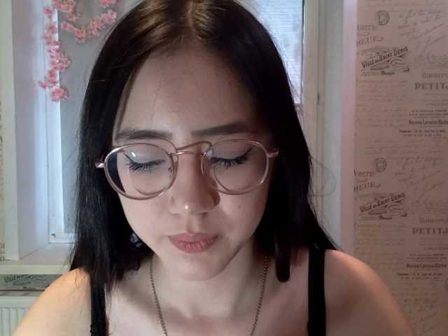 MyrleHenggeler live cam on BongaCams
