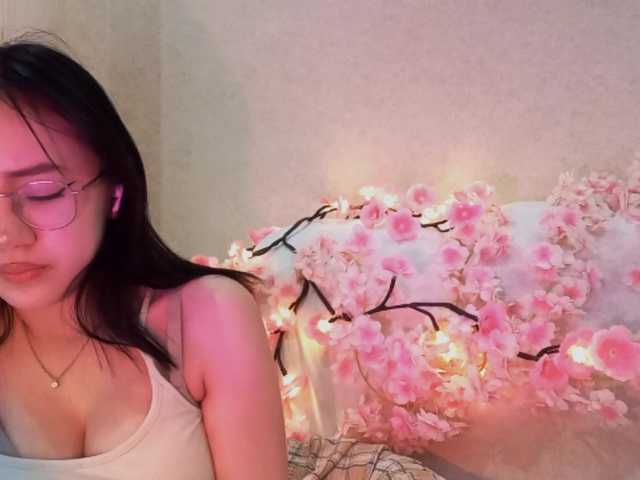 MyrleHenggeler live cam on BongaCams
