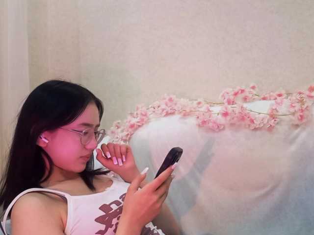 MyrleHenggeler live cam on BongaCams