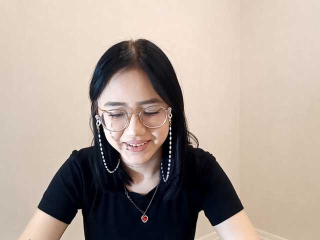 MyrleHenggeler's BongaCams show and profile