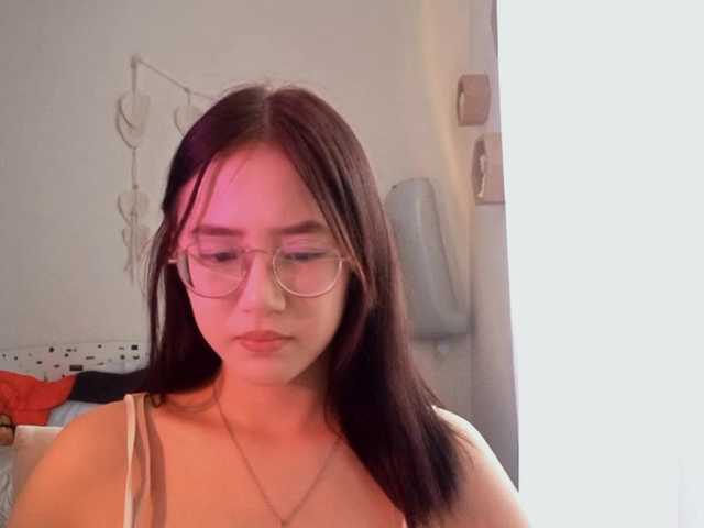 MyrleHenggeler live cam on BongaCams