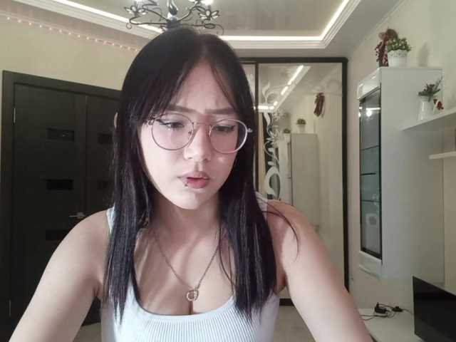 MyrleHenggeler live cam on BongaCams