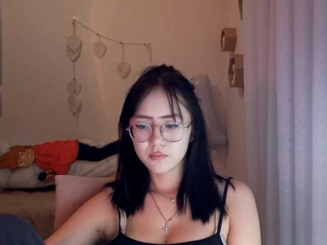 MyrleHenggeler live cam on BongaCams