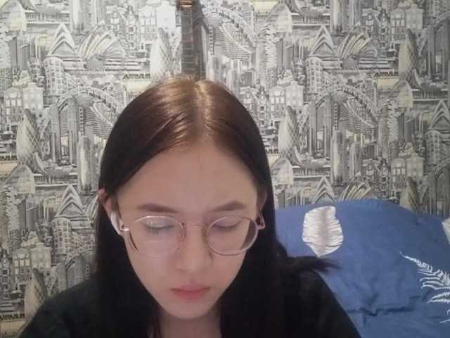 MyrleHenggeler live cam on BongaCams