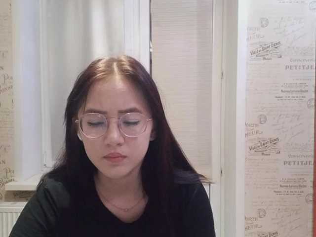 MyrleHenggeler live cam on BongaCams