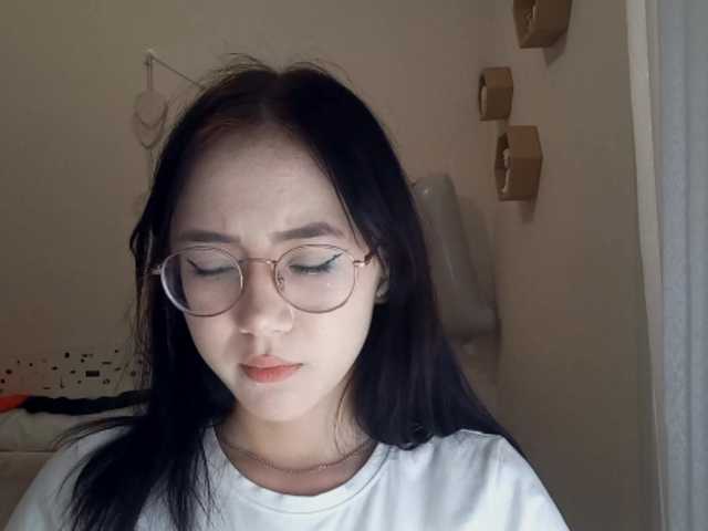 MyrleHenggeler live cam on BongaCams