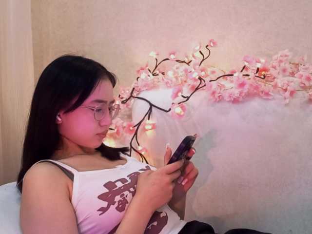 MyrleHenggeler live cam on BongaCams