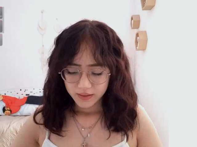 MyrleHenggeler live cam on BongaCams