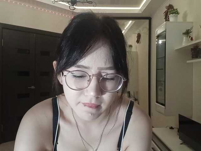 MyrleHenggeler live cam on BongaCams