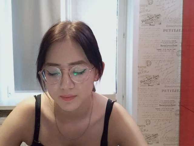 MyrleHenggeler live cam on BongaCams