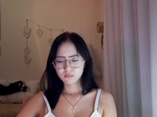 MyrleHenggeler live cam on BongaCams