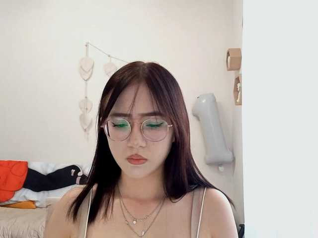 MyrleHenggeler live cam on BongaCams