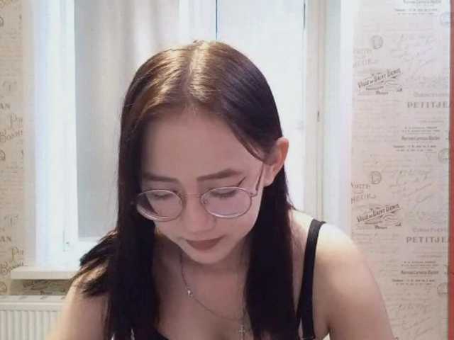 MyrleHenggeler live cam on BongaCams