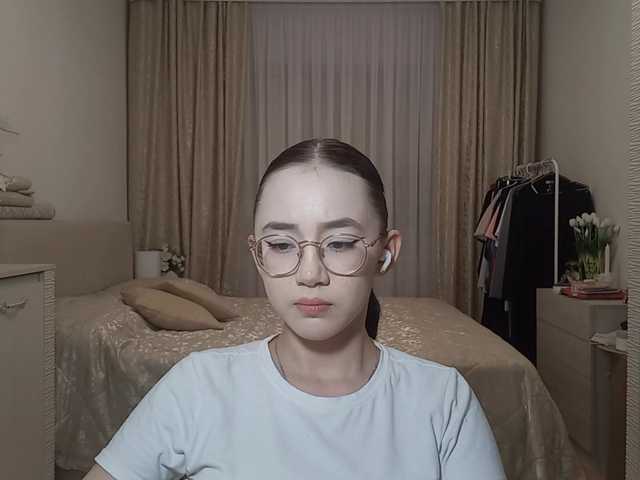 MyrleHenggeler live cam on BongaCams