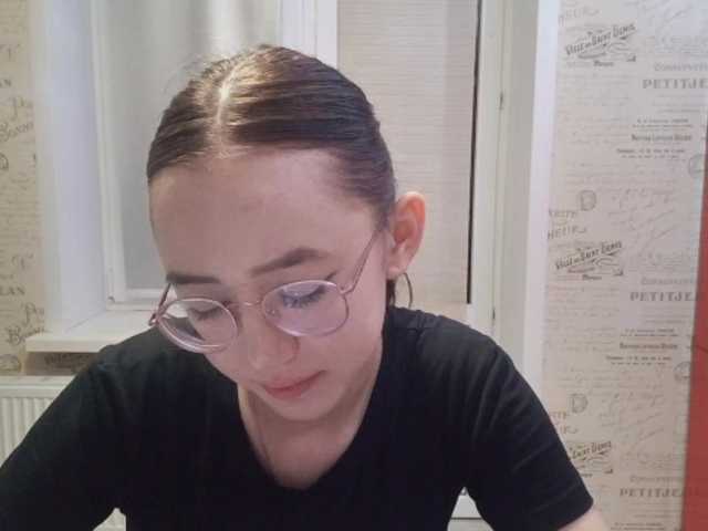 MyrleHenggeler live cam on BongaCams