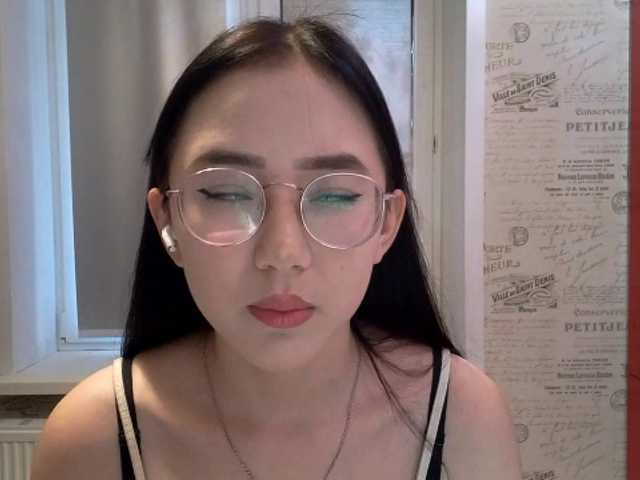 MyrleHenggeler live cam on BongaCams