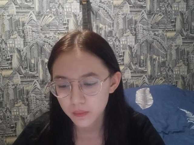 MyrleHenggeler live cam on BongaCams