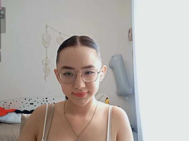 MyrleHenggeler live webcam show