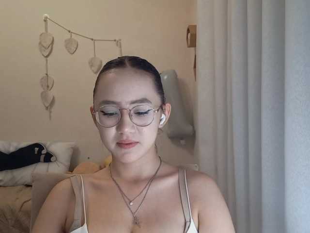 MyrleHenggeler live cam on BongaCams